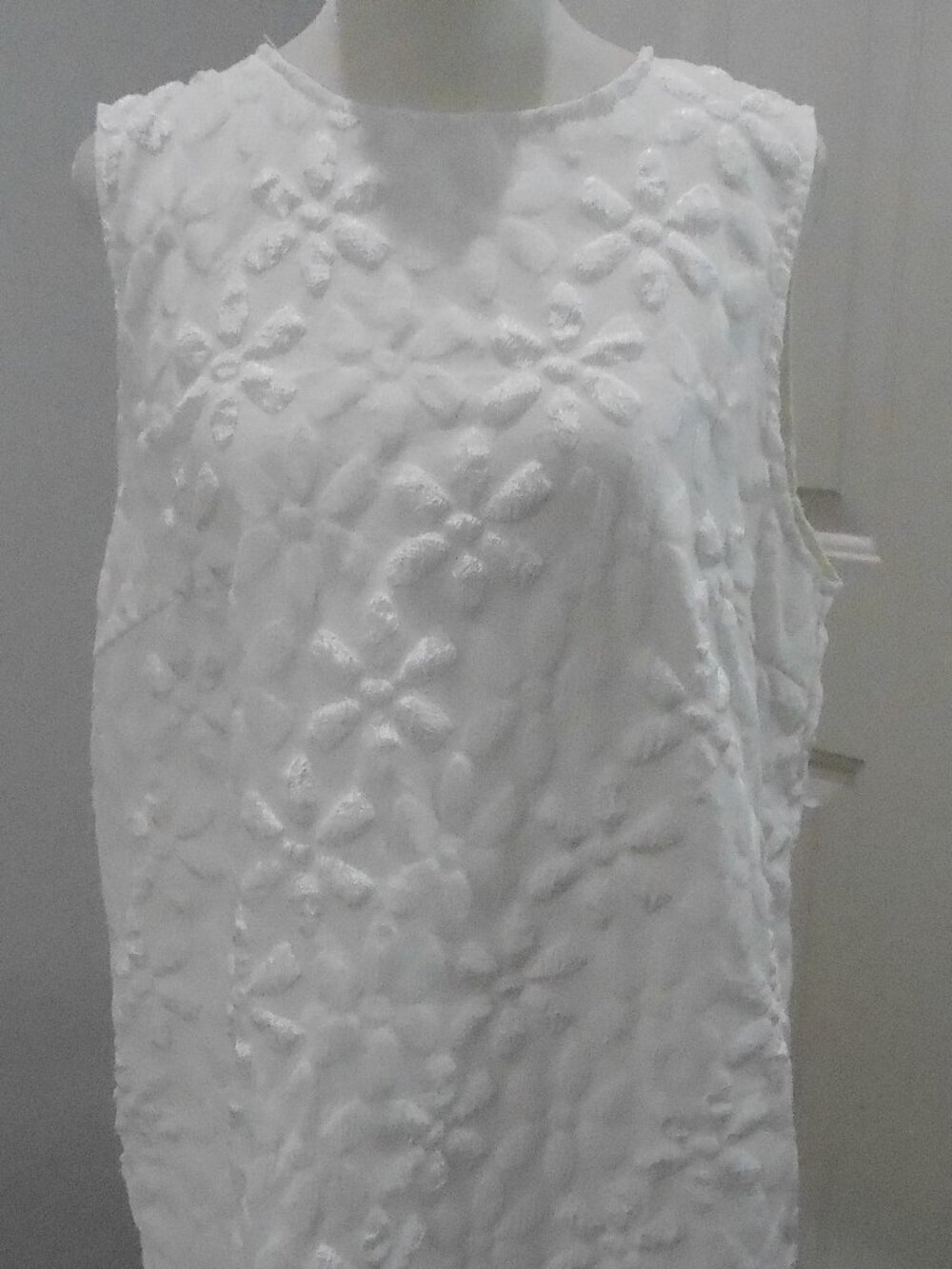 Soly Hux White Ruffled Hem Sleeveless Round Neck Floral Pullover Dress Size-Lg